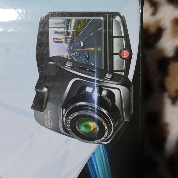 NWT DashGuard Vehicle HD Dashboard Cam DVR - Picture 7 of 14